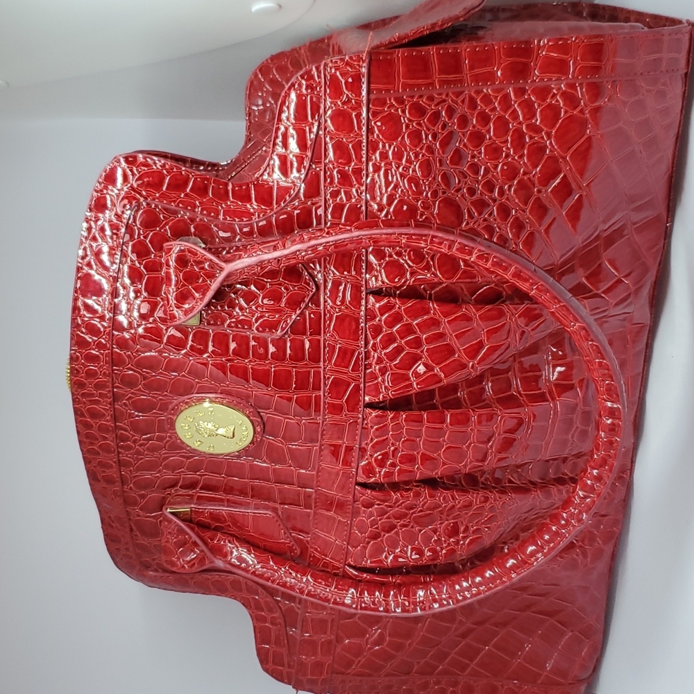 Vecceli shoulder Bag
